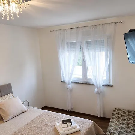 Most Zadar Apartmán *